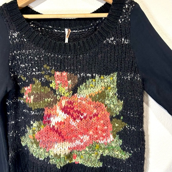 FREE PEOPLE Magic Rose Mohair Alpaca Wool Blend Sweater Boho Preppy Size S - Picture 2 of 6